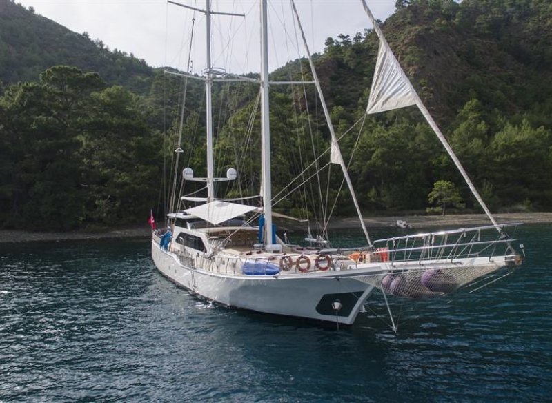 26 MT Luxury Gulet with 5 cabins for 12 Pax in Fethiye, Turkey