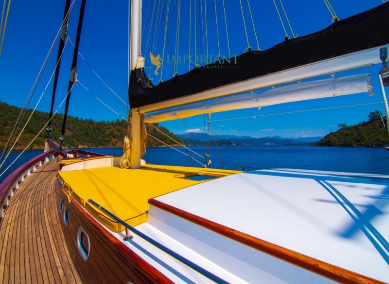 Göcek' te 5 Kabinli, 10 Kişilik, 22 Mt Gulet 