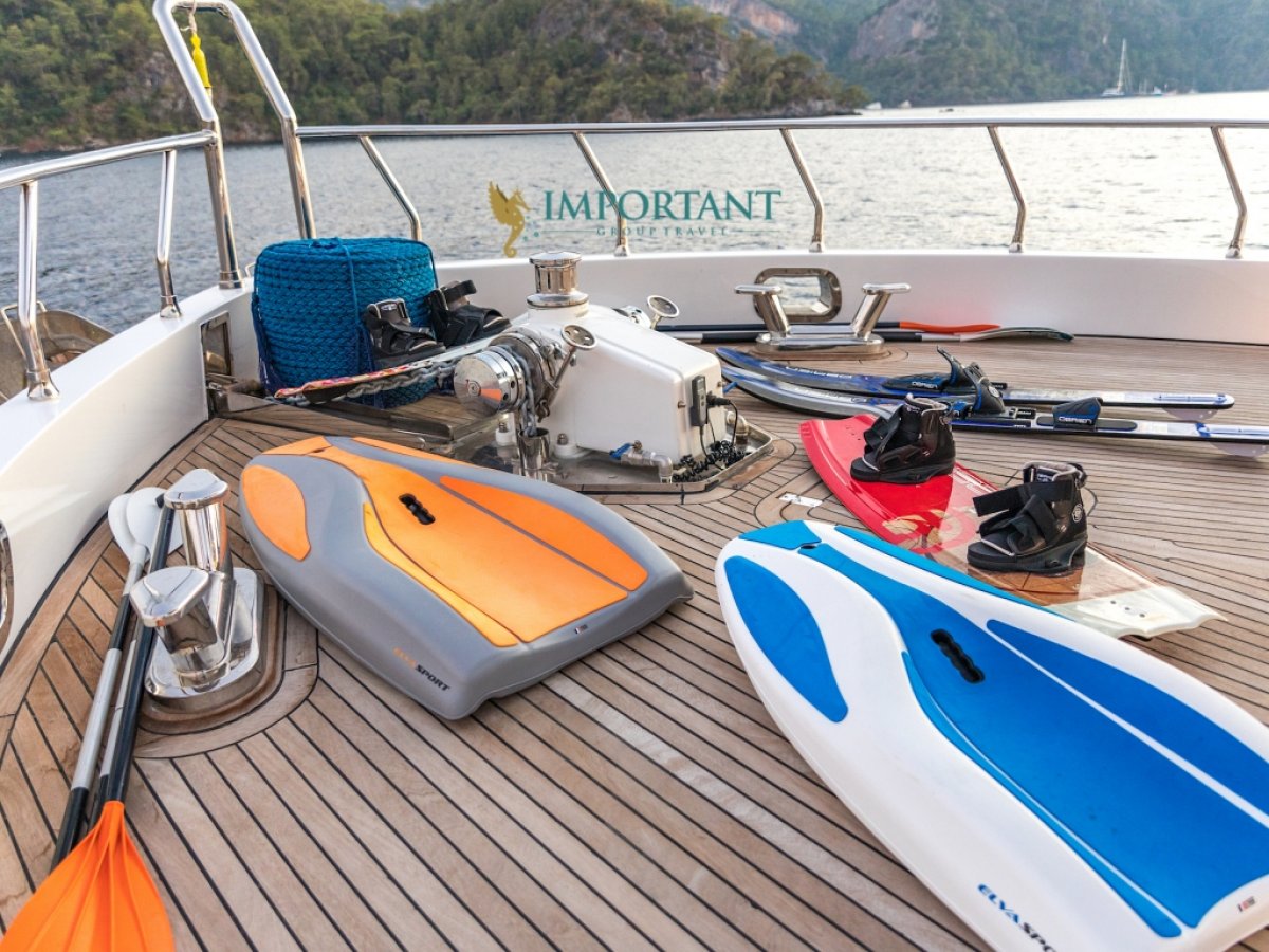 Göcek' te 4 kabinli Lüks Trawler Motoryat