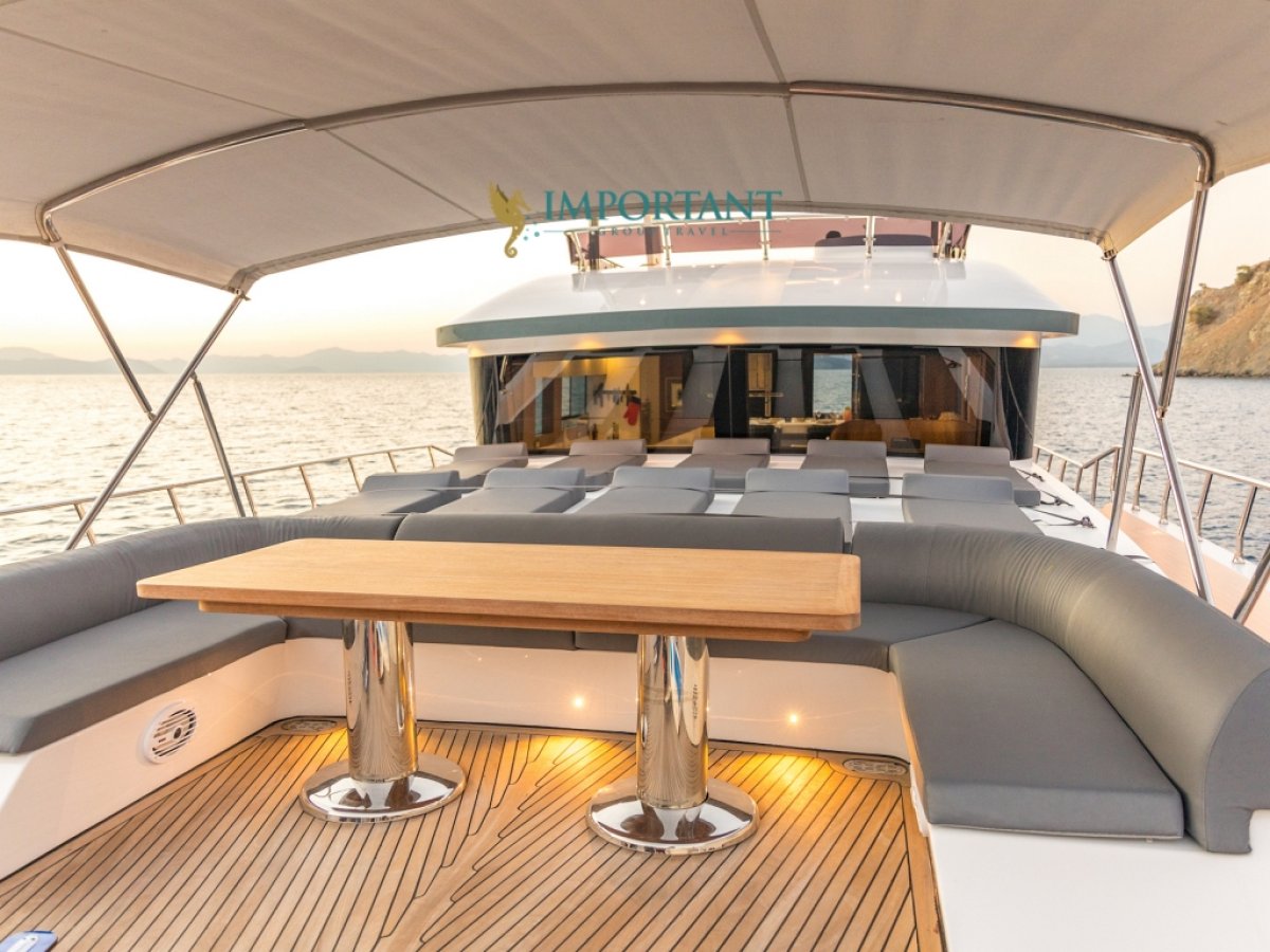 Göcek' te 4 kabinli Lüks Trawler Motoryat