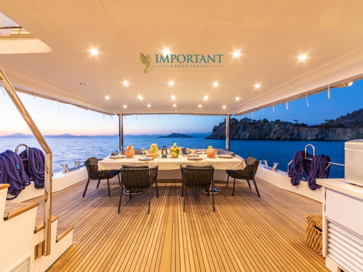 Göcek' te 4 kabinli Lüks Trawler Motoryat