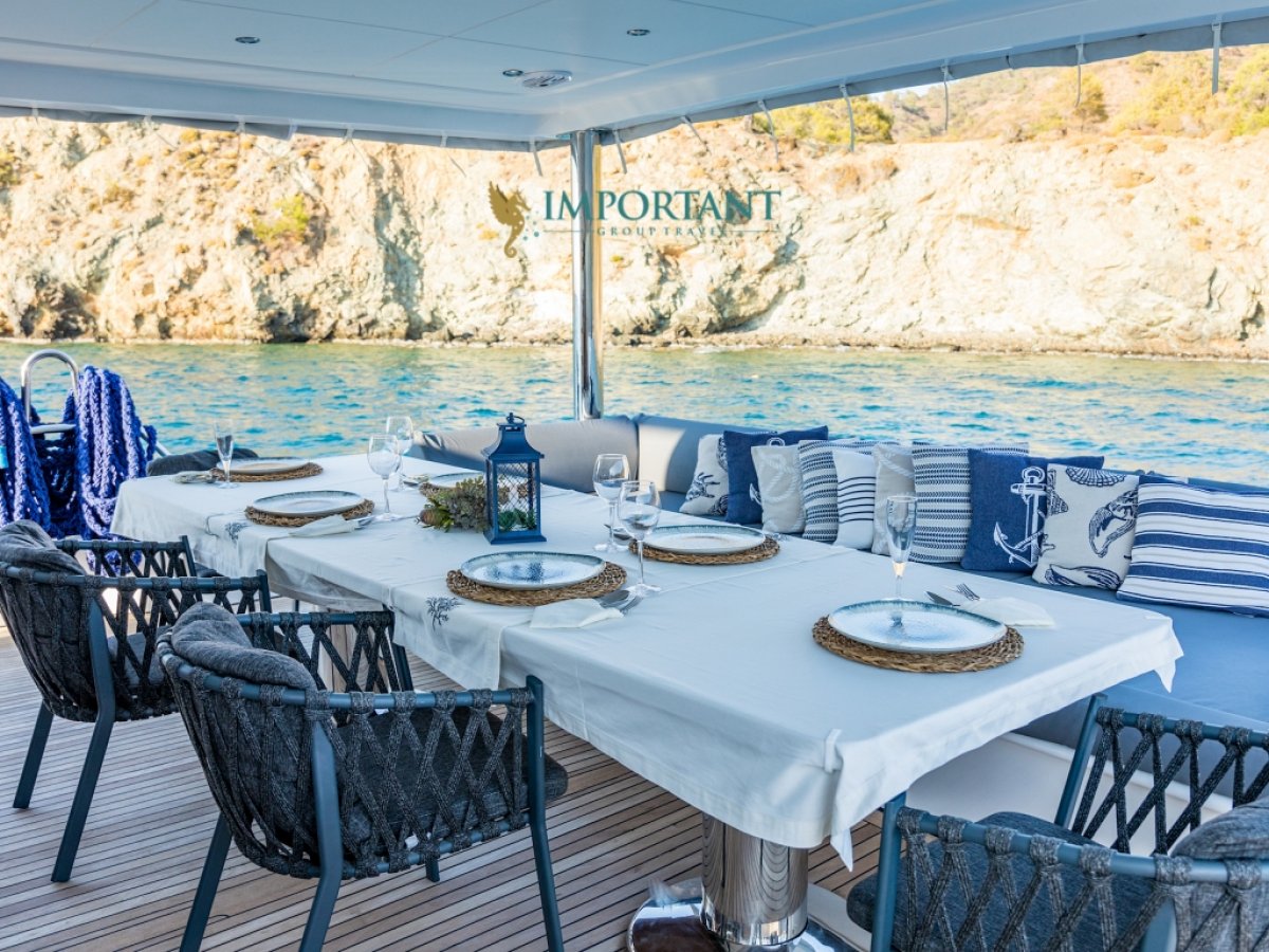 Göcek' te 4 kabinli Lüks Trawler Motoryat