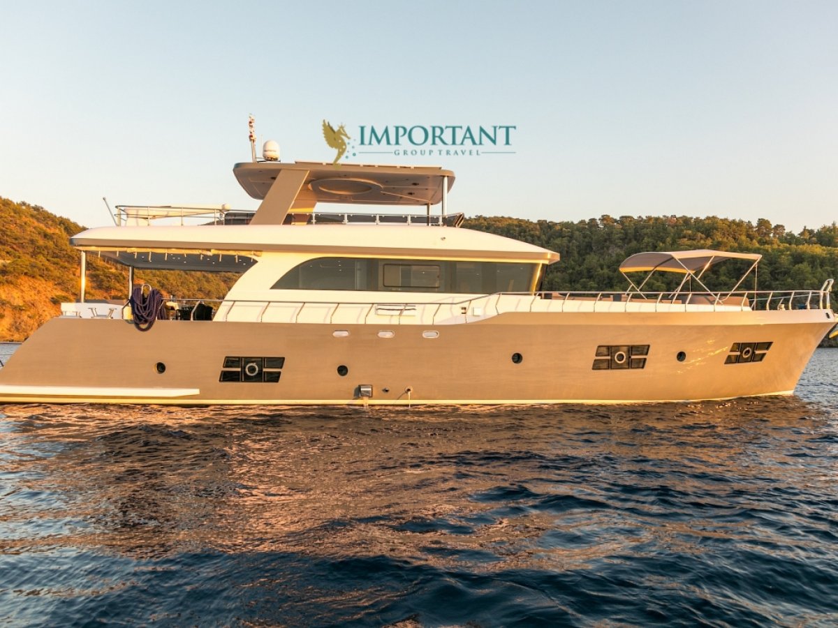 Göcek' te 4 kabinli Lüks Trawler Motoryat