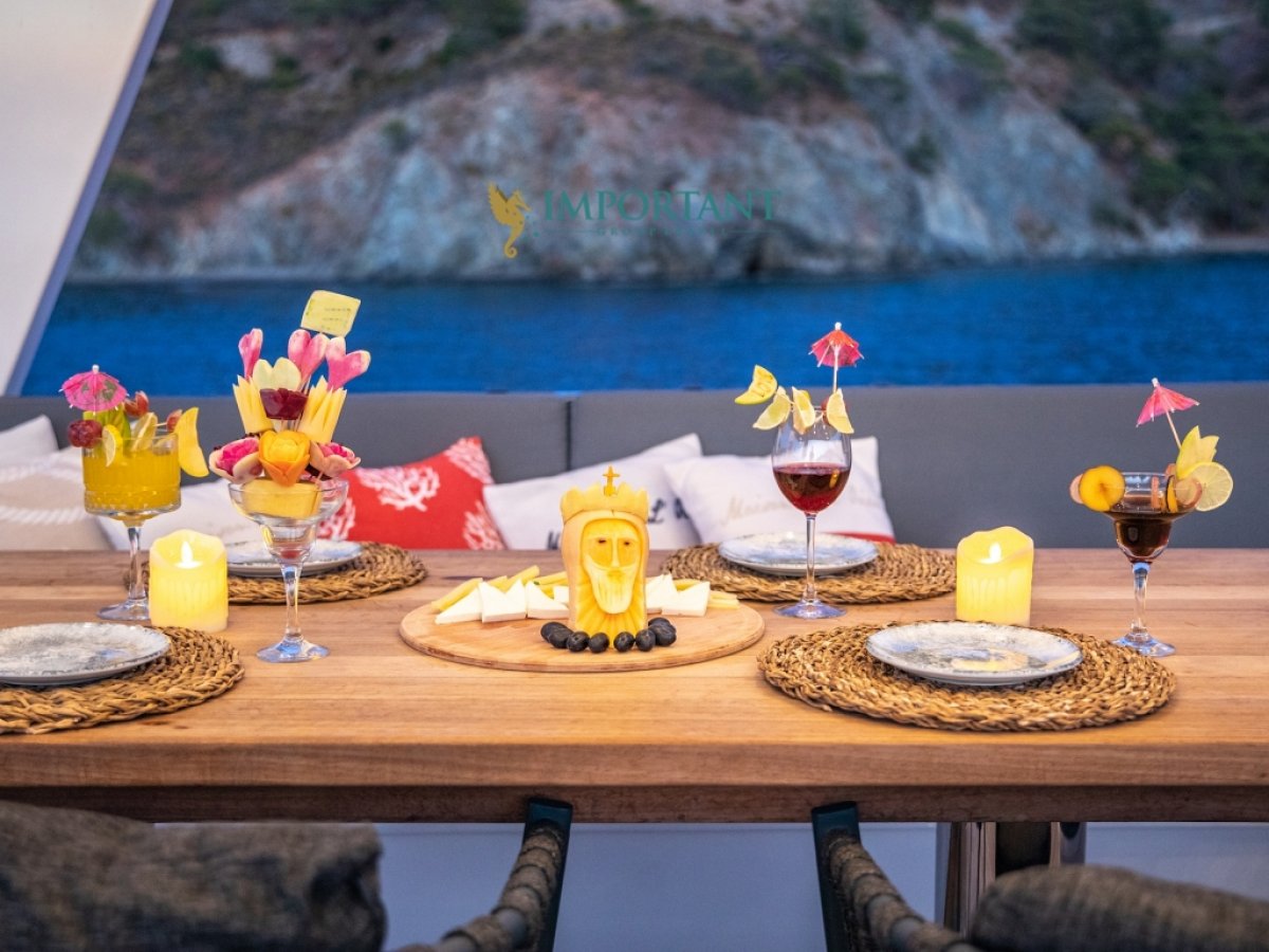 Göcek' te 4 kabinli Lüks Trawler Motoryat