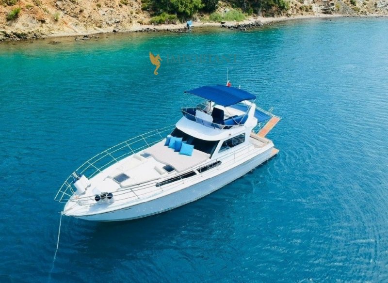 Göcek' te 3 Kabinli Ekonomik Motoryat