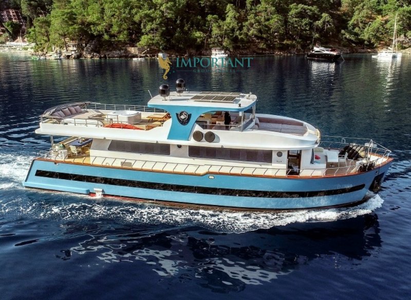 25 Mt, 5 Kabin, 10 Kişilik lüks Trawler Motoryat