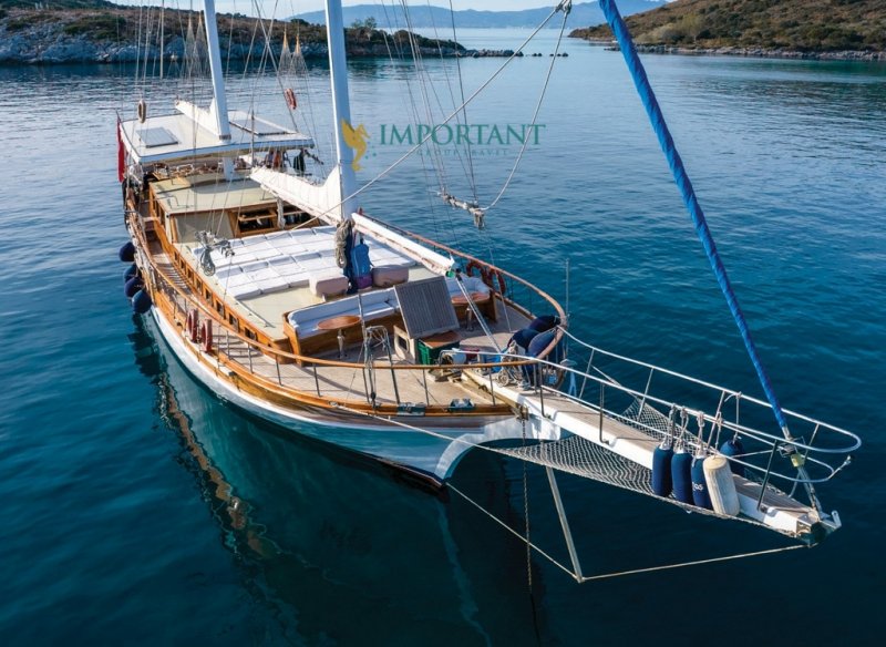 25 Mt Gulet with 8 Cabins for 16 Persons in Bodrum