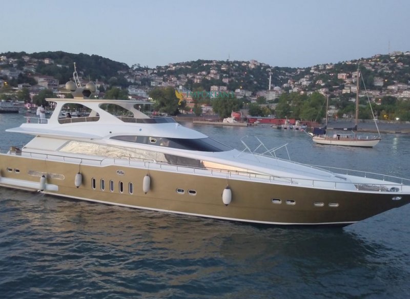 5 Cabin, 32 Mt Luxury Motor yacht in Bodrum