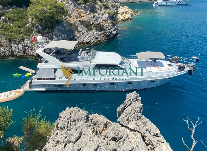 Luxury 22 mt Motor yacht in Gocek