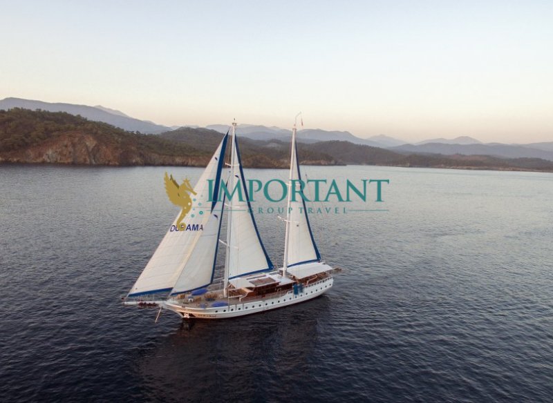 30 Mt Luxury Gulet with 6 Cabins for 12 Person in Fethiye, Turkey