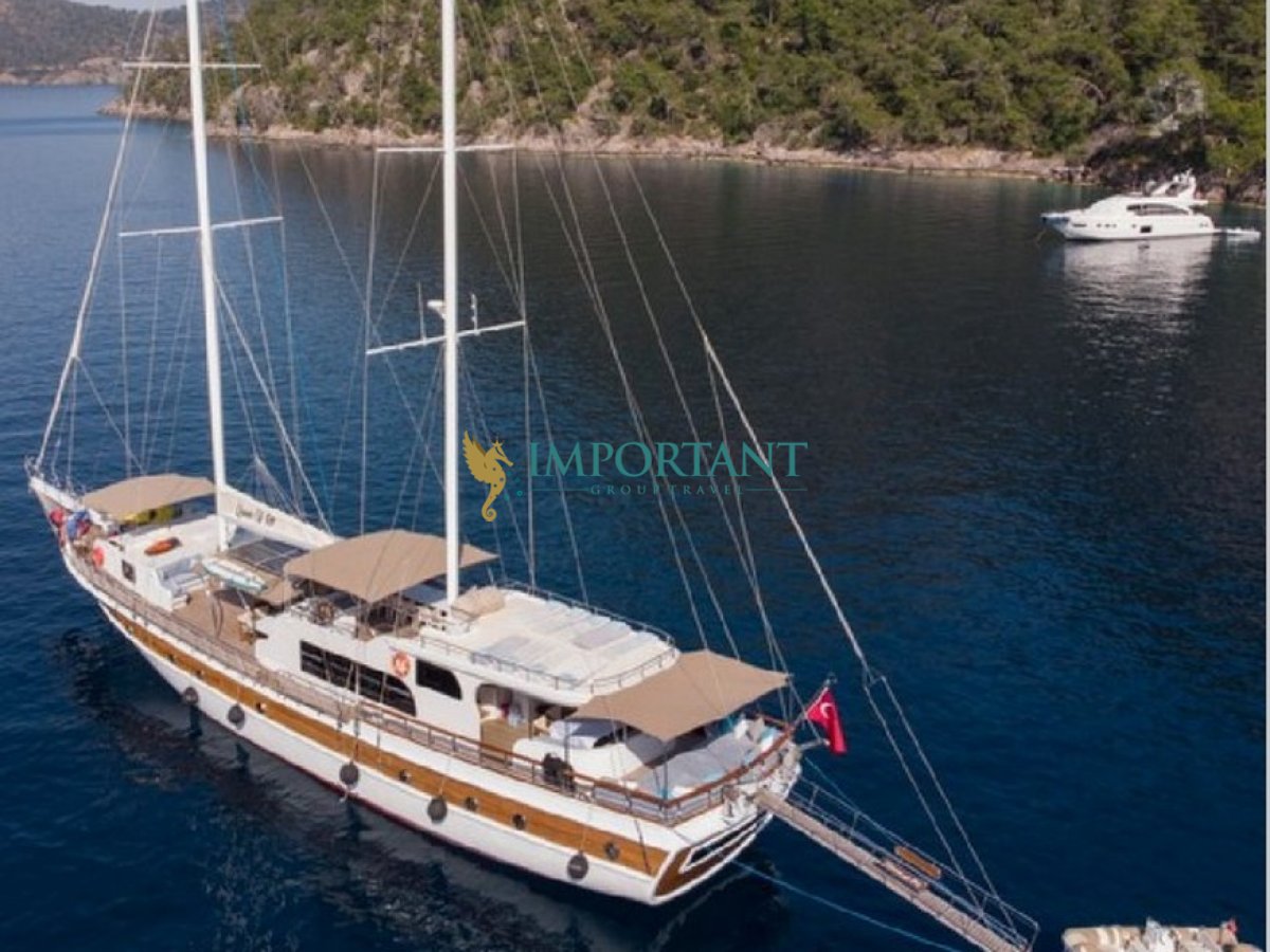 Marmaris' te 32 Mt, 8 Kabin, 18 Kişilik Lüks Gulet