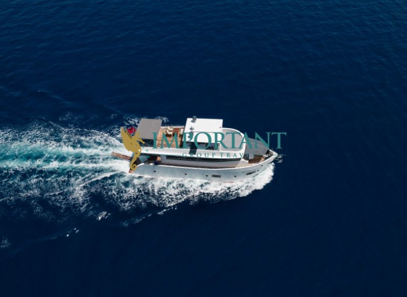 Göcek ve Fethiye'de 4 kabinli Lüks Trawler Motoryat