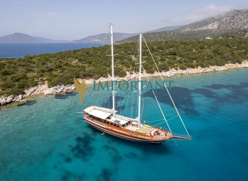 31 mt Luxury Gulet with 5 Cabins - 10 Persons in Bodrum