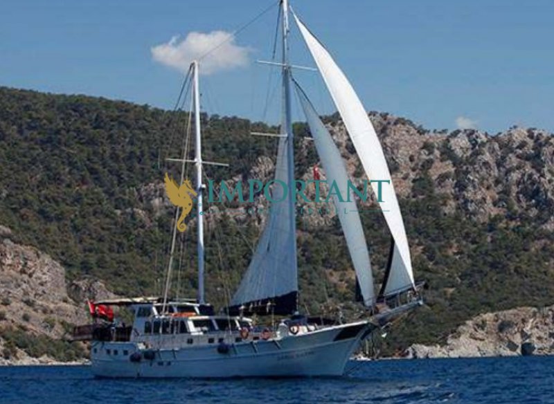 Marmaris' te 25 Mt, 8 Kabin, 16 Kişilik Gulet