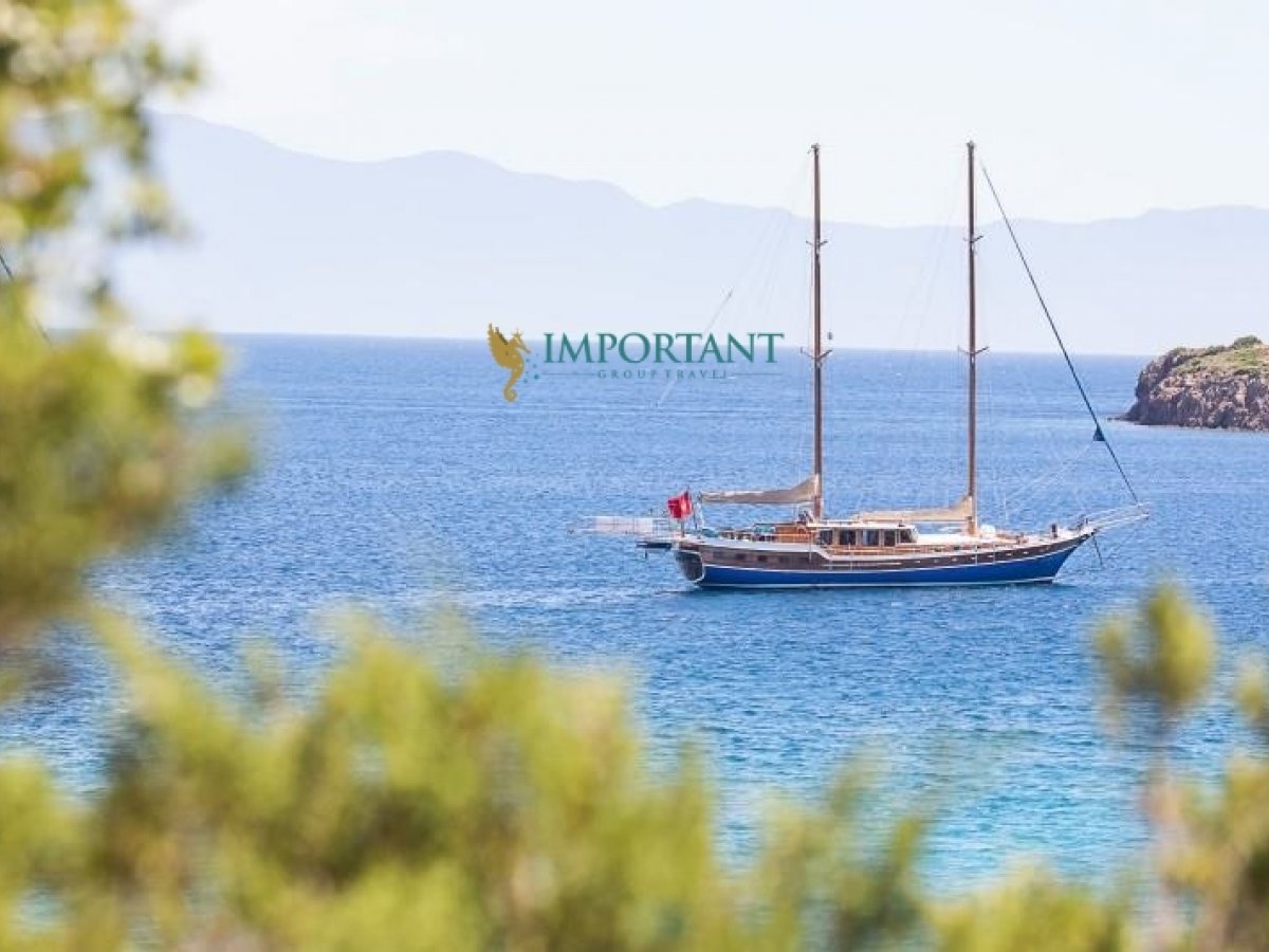 Bodrum' da 6 Kabinli 12 Kişilik 26 Mt Gulet