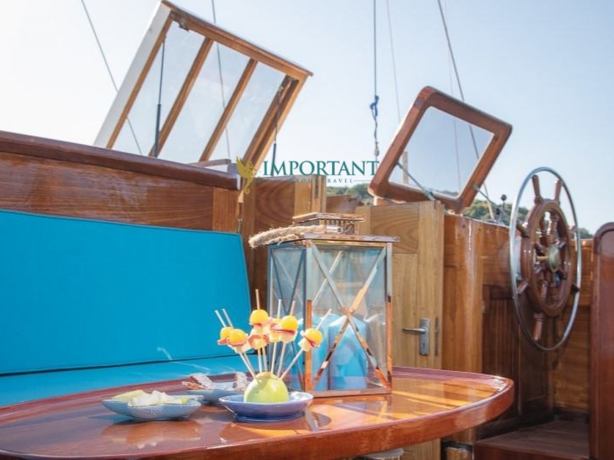 Bodrum' da 6 Kabinli 12 Kişilik 26 Mt Gulet