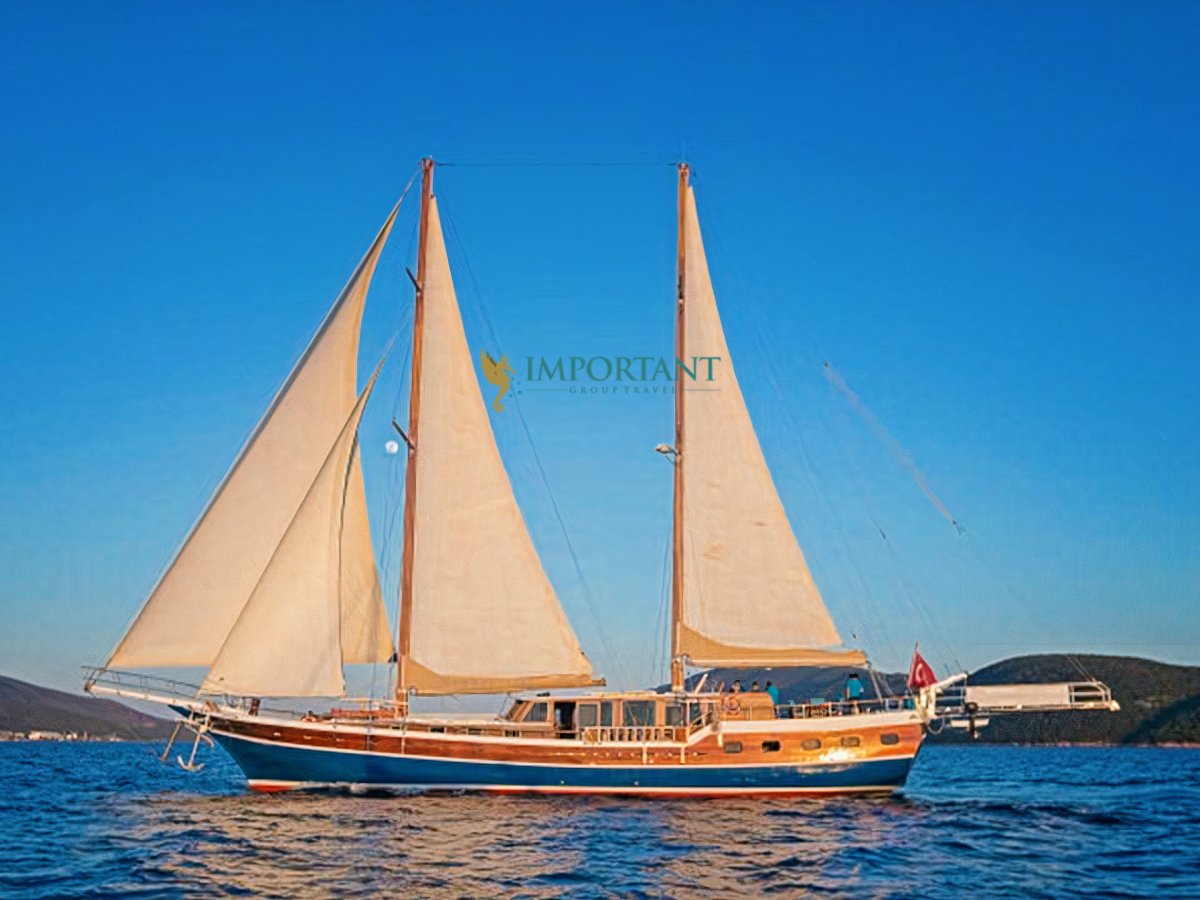 Bodrum' da 6 Kabinli 12 Kişilik 26 Mt Gulet