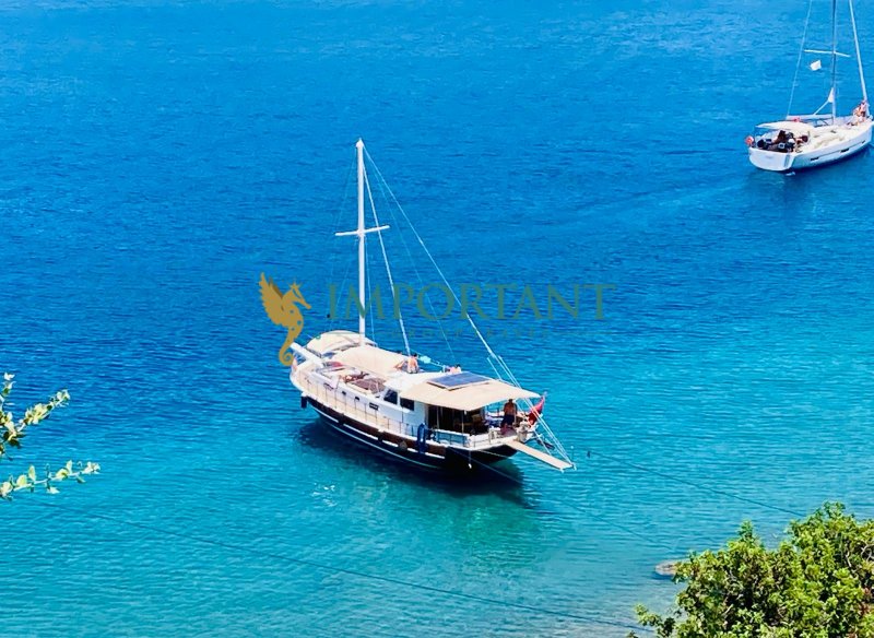 Göcek' te 3 Kabinli 17 mt Gulet