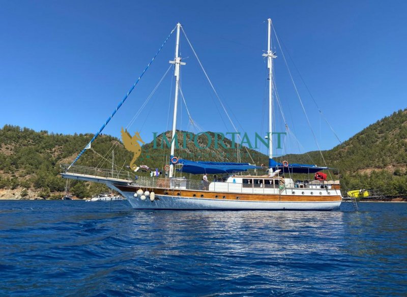 Göcek' te 6 Kabinli 28 mt Gulet