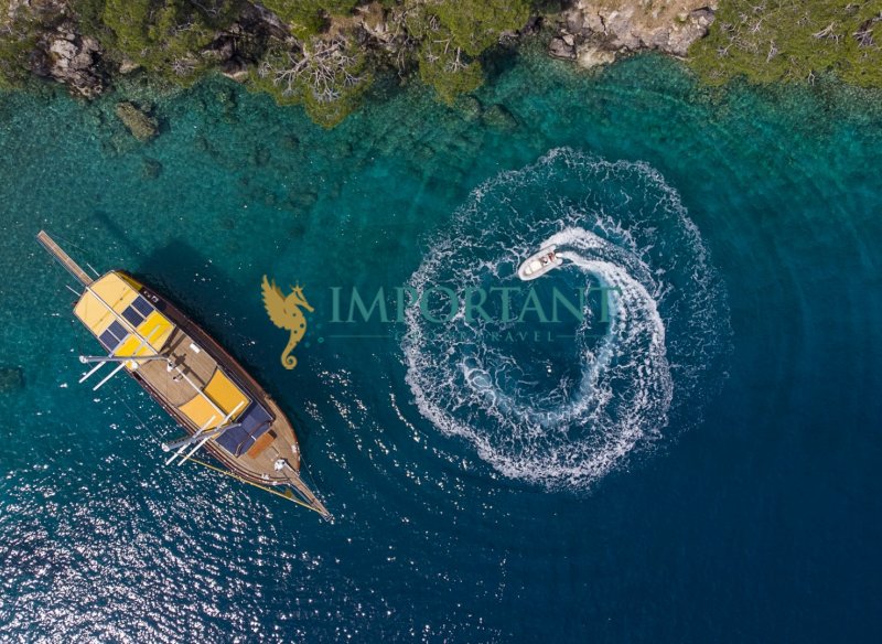 Göcek 'te 6 Kabinli 12 kişilik 26 mt. Gulet