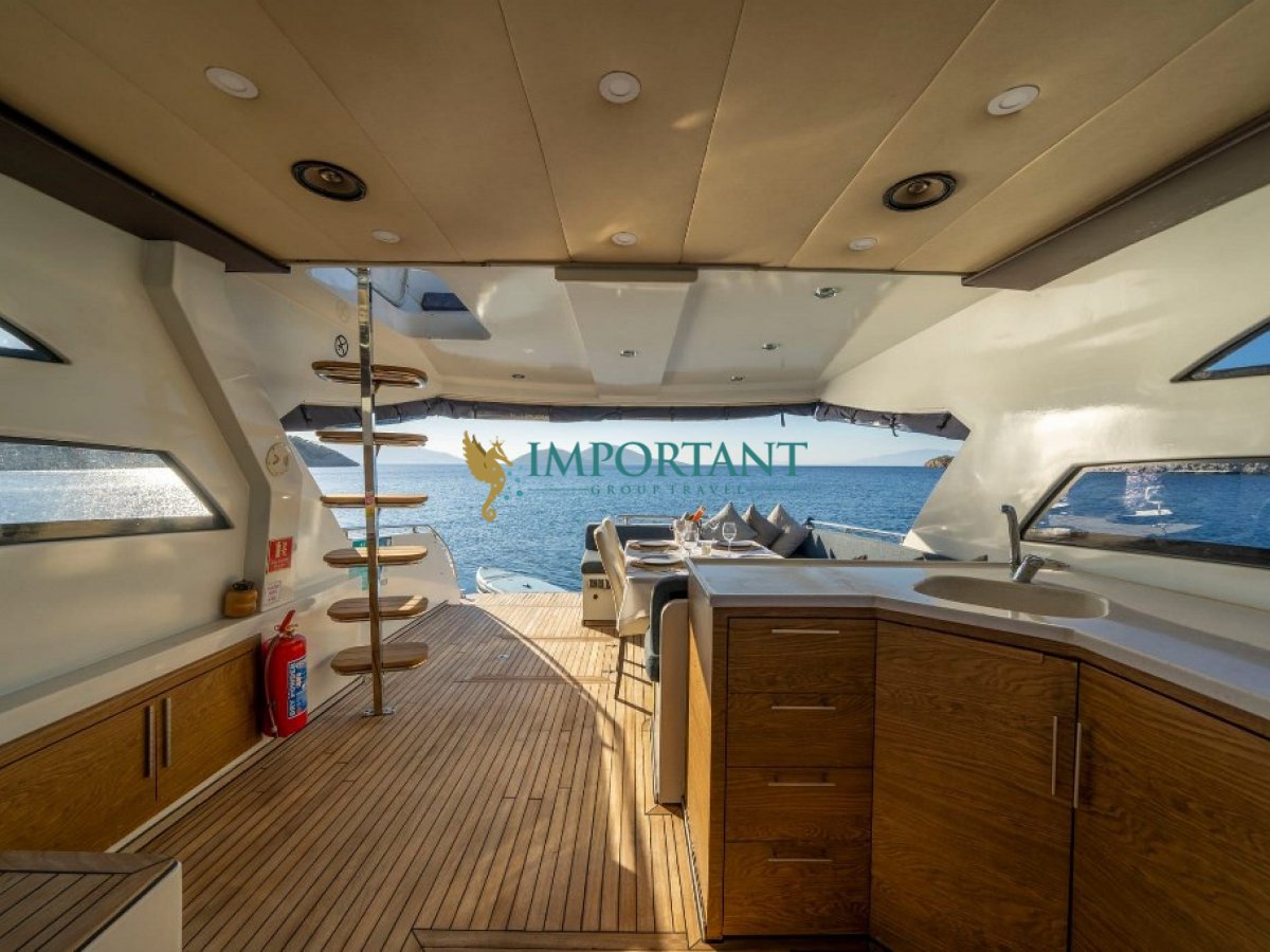 2 kabinli 4 kişilik 17 Mt Motor Yat.