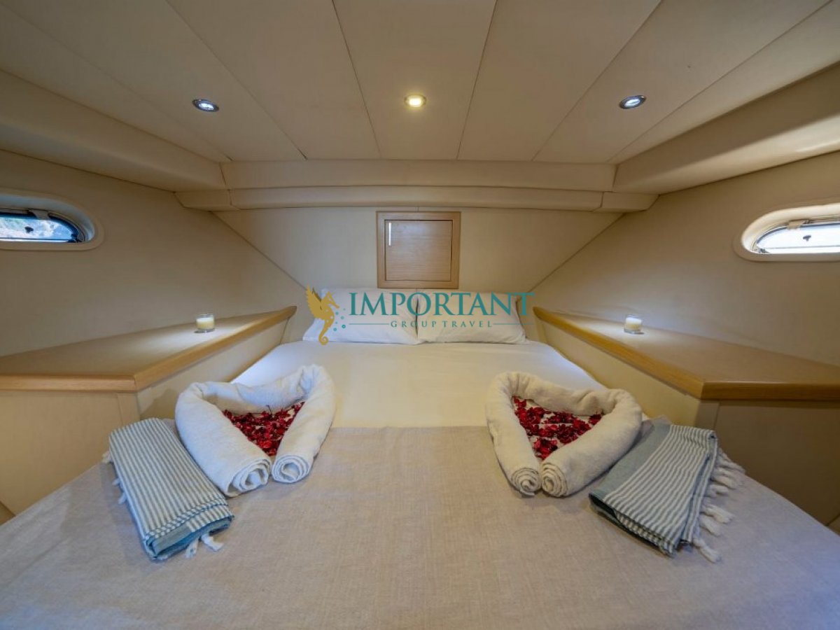 2 kabinli 4 kişilik 17 Mt Motor Yat.