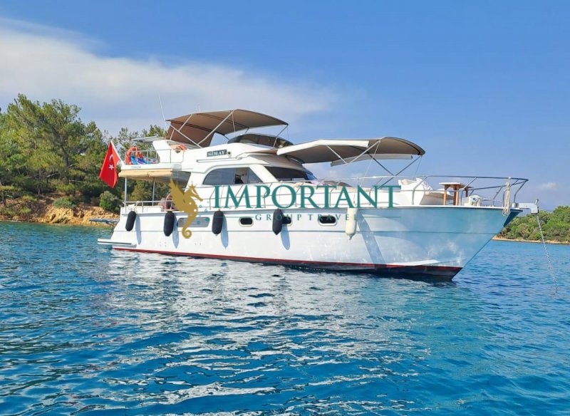 Göcek' te Kiralık 2 Kabinli Motoryat