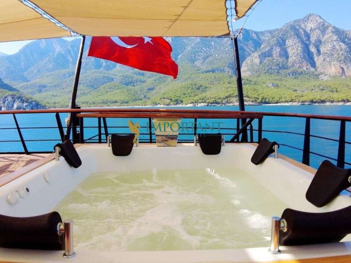 MARMARİS'TE 56 Mt Ultra Delüks motoryat