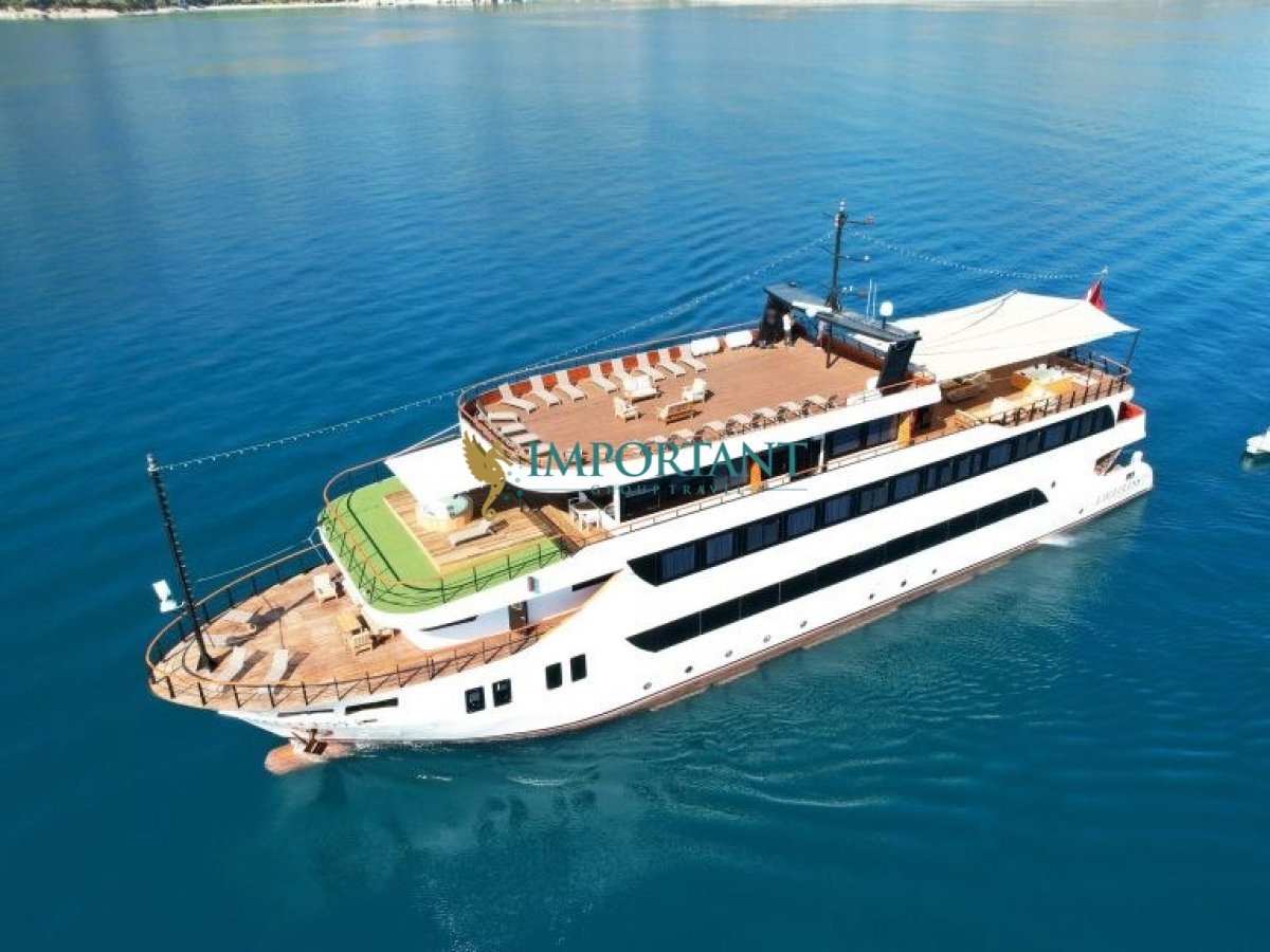 MARMARİS'TE 56 Mt Ultra Delüks motoryat