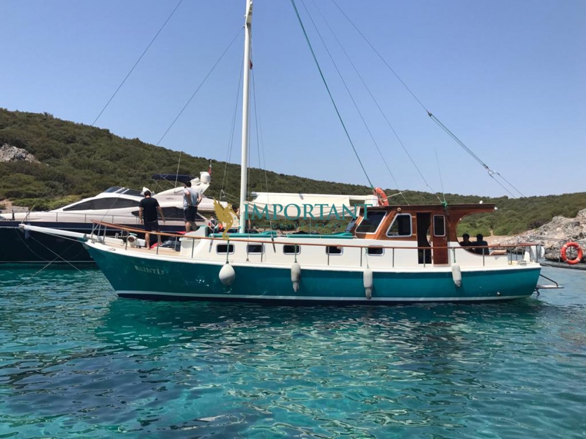 Bodrum'da 14 mt Günü Birlik Kiralık Gulet