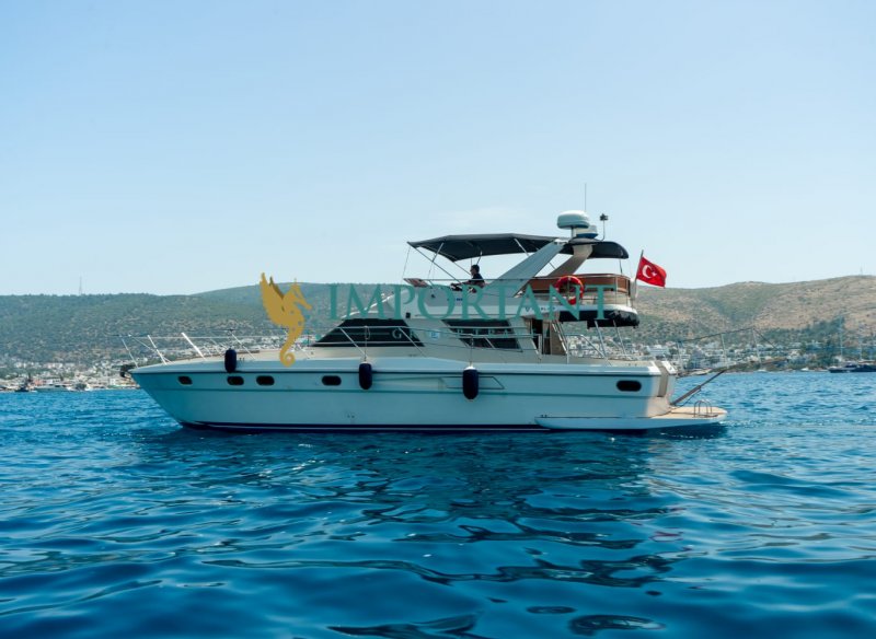 Bodrum'da 3 kabinli 6 kişilik 17 Mt. Motor Yat.
