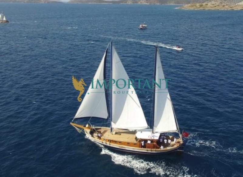 Bodrum' da 4 Kabinli 8 Kişilik 21 Mt Gulet