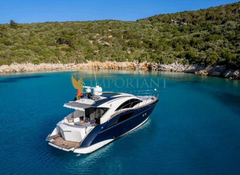 Bodrum'da 2 kabinli 5 kişilik 13 Mt MotorYat.