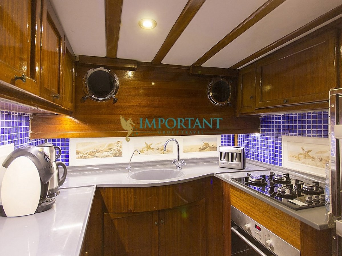 Fethiye ' de 3 Kabin 6 Kişilik 19 Mt Gulet