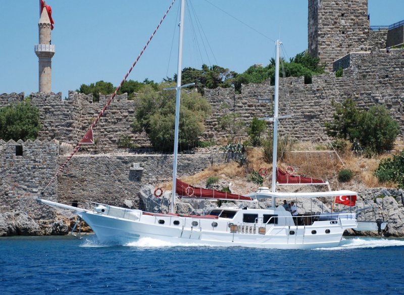 19 Mt Gulet with 4 Cabins for 8 Persons in Bodrum