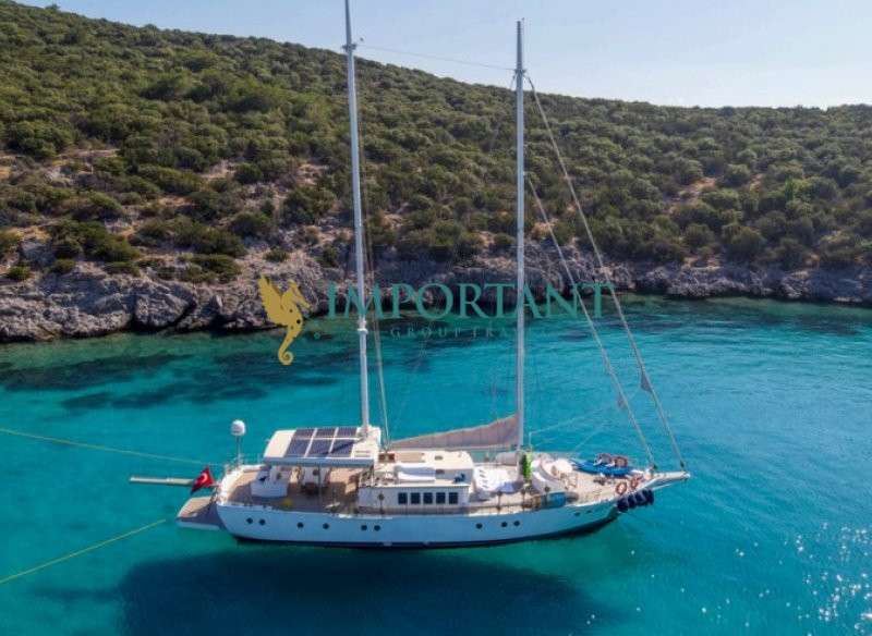 Bodrum'da 4 Kabinli 8 Kişilik 25 Mt. Gulet