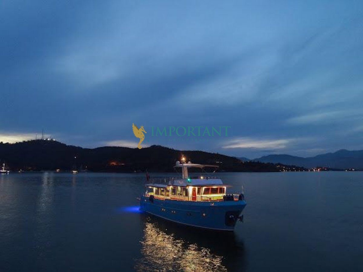 Fethiye'de 4 kabinli 20 mt Trawler Motoryat