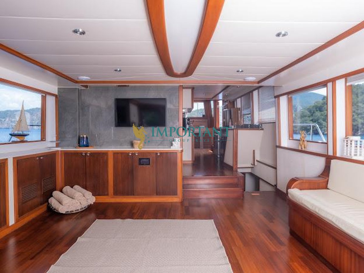 Fethiye'de 4 kabinli 20 mt Trawler Motoryat