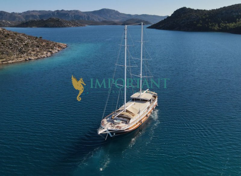 Marmaris' te 6 Kabinli 12 Kişilik 32 MT Lüks Gulet