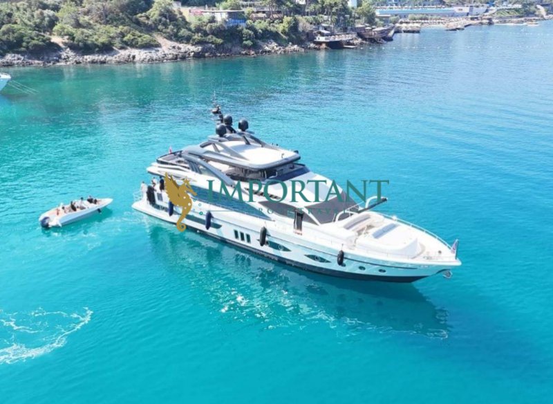Bodrum'da Günlük 36 Mt Lüks MotorYat.