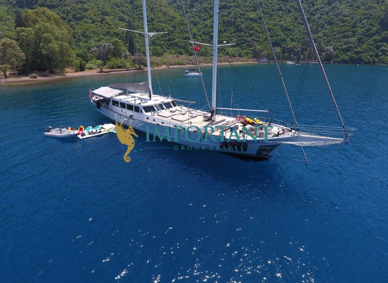 Marmaris'te 5 Kabin 10 Kişilik 38 Mt Delüks Gulet