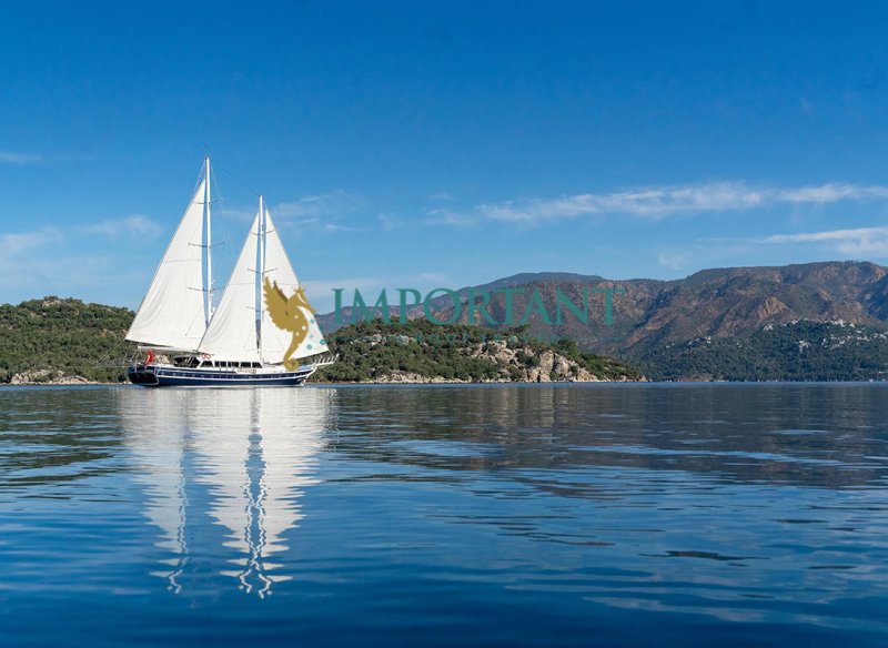 Marmaris' te 35 Mt, 5 Kabin, 12 Kişilik Lüks Gulet