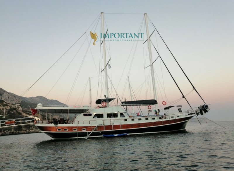 27 Mt Gulet with 6 Cabins for 12 Persons in Bodrum