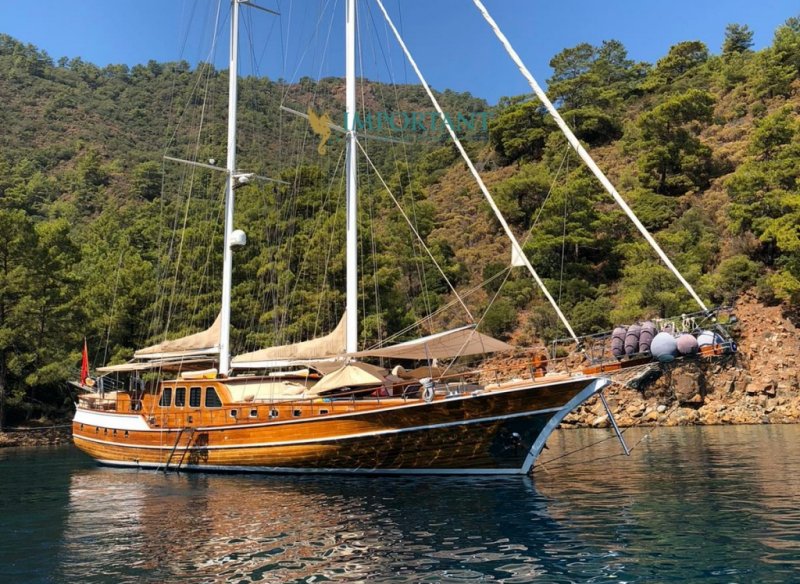36 Mt Gulet with 5 Cabins for 10 Persons in Bodrum