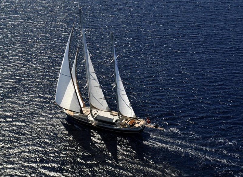 36 Mt Deluxe Gulet with 6 Cabins for 12 Persons in Bodrum