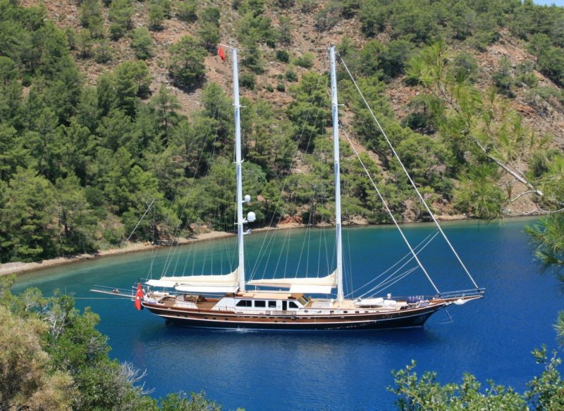 Bodrum' da 6 Kabin 12 Kişilik 39,50 Mt Delüks Gulet